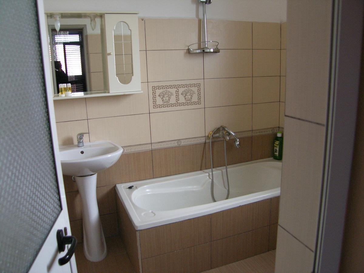 Shkodra Hotel Zewnętrze zdjęcie