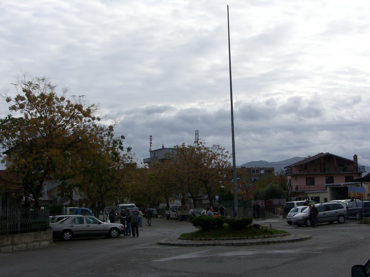 Shkodra Hotel Zewnętrze zdjęcie
