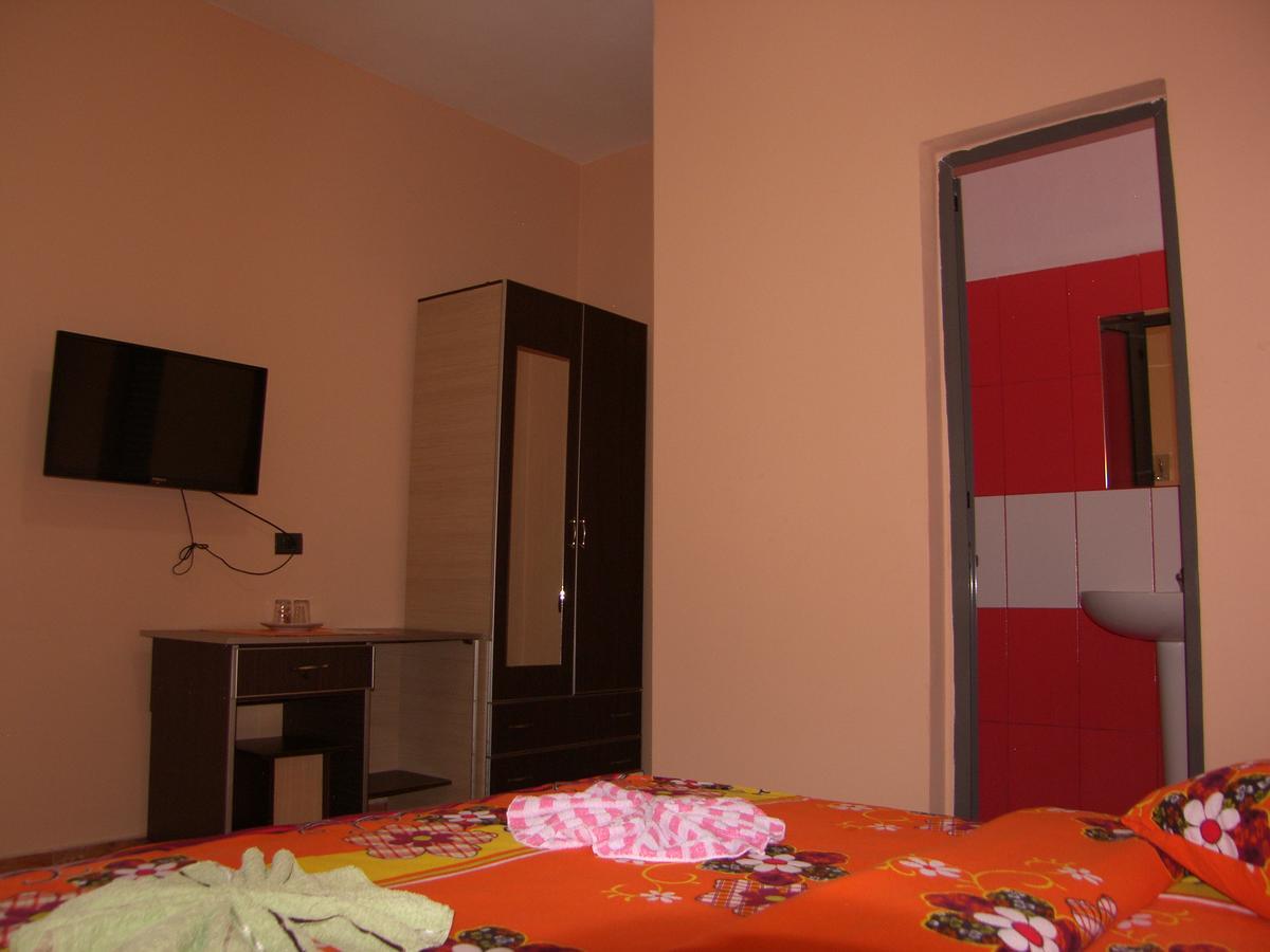 Shkodra Hotel Zewnętrze zdjęcie