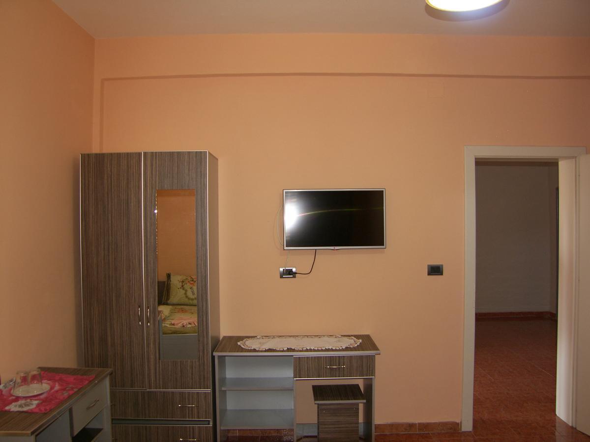 Shkodra Hotel Zewnętrze zdjęcie