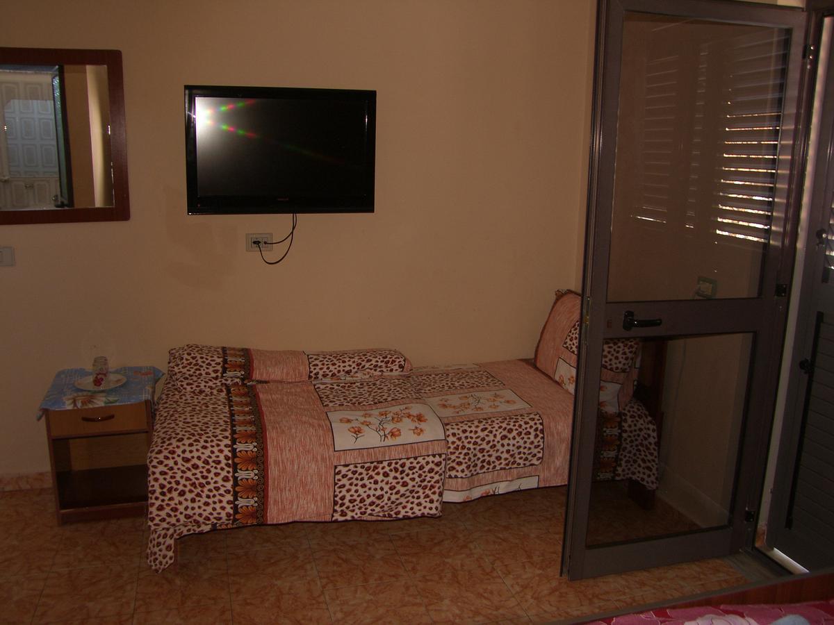 Shkodra Hotel Zewnętrze zdjęcie
